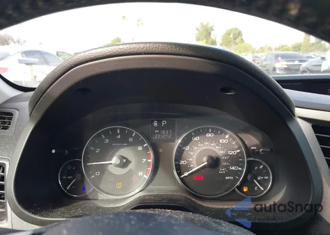 2011 Subaru Outback 2.5I Limited z USA, uszkodzony, nr VIN 4S4BRBKC3B3430538